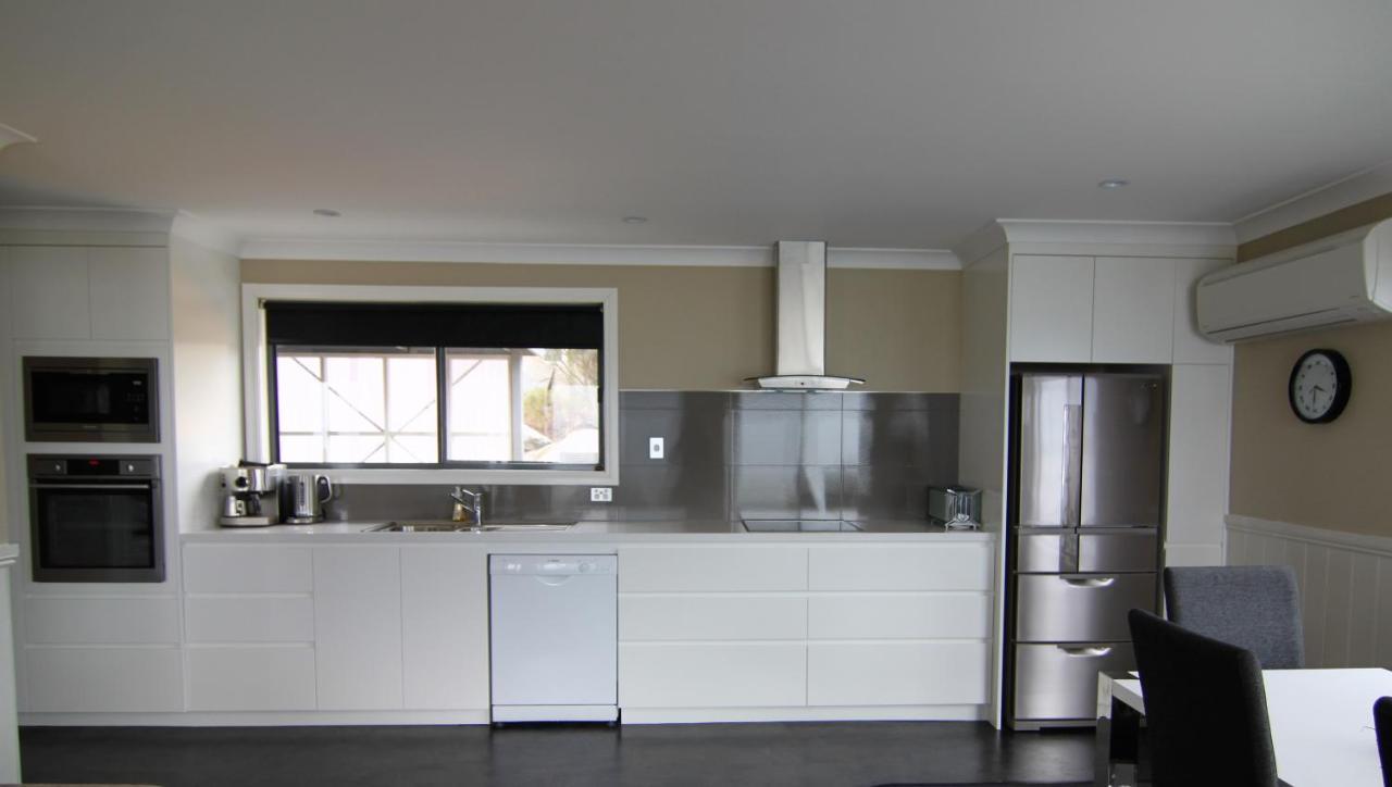 Sea Eagle Cottage Amazing Views Of Bay Of Fires Binalong Bay Buitenkant foto